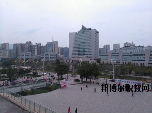 達州中醫(yī)學校2020年報名條件、招生要求、招生對象