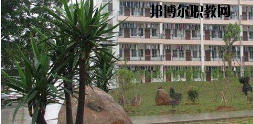靈山職業(yè)技術(shù)學校怎么樣、好不好