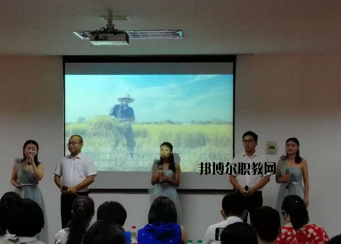 廣豐區(qū)信息技術(shù)學(xué)校怎么樣、好不好