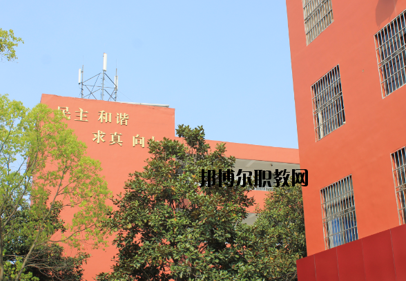 南昌保險(xiǎn)學(xué)校2020年報(bào)名條件、招生要求、招生對(duì)象
