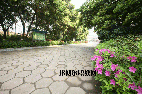 贛州農(nóng)業(yè)學(xué)校2020年報(bào)名條件、招生要求、招生對(duì)象 