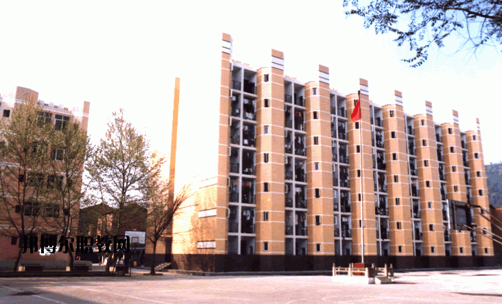 達(dá)州風(fēng)華職業(yè)技術(shù)學(xué)校2020年報(bào)名條件、招生要求、招生對(duì)象
