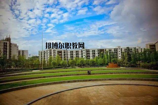隨州曾都電子工業(yè)學(xué)校2020年報名條件、招生要求、招生對象