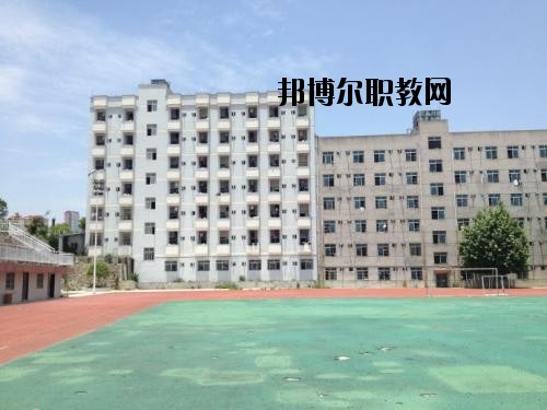 貴州省電子工業(yè)學(xué)校2020年報(bào)名條件、招生要求、招生對(duì)象