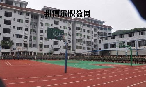 南充中等專業(yè)學(xué)校2020年報(bào)名條件、招生要求、招生對(duì)象