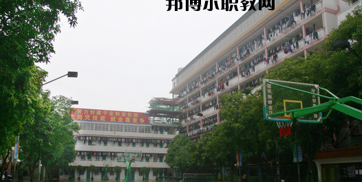 廣西商貿(mào)高級(jí)技工學(xué)校2020年報(bào)名條件、招生要求、招生對(duì)象