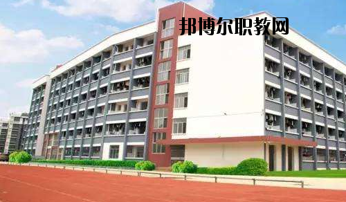 廣西商業(yè)技師學院2020年報名條件、招生要求、招生對象