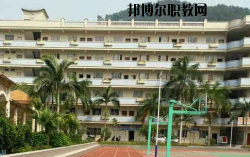 防城港理工職業(yè)學(xué)校2020年報(bào)名條件、招生要求、招生對象