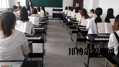 甘肅東方技工學(xué)校2020年學(xué)費、收費多少