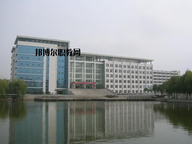 永仁縣職業(yè)高級(jí)中學(xué)2020年學(xué)費(fèi)、收費(fèi)多少
