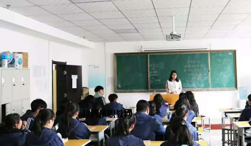 西安藝術(shù)職業(yè)高級中學(xué)2020年報名條件、招生要求、招生對象 