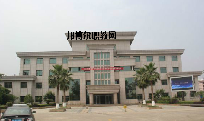 南昌第一中等專業(yè)學(xué)校2020年報名條件、招生要求、招生對象