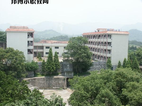 萍鄉(xiāng)電子工業(yè)學(xué)校2020年報(bào)名條件、招生要求、招生對象