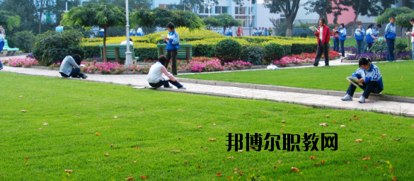 甘肅工業(yè)技師學(xué)院2020年報名條件、招生要求、招生對象