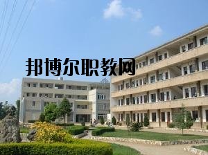 祿豐縣職業(yè)高級中學2020年報名條件、招生要求、招生對象