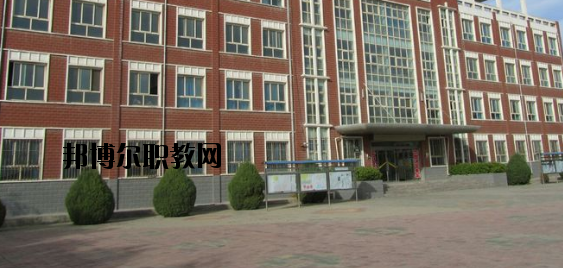 蘭州航空工業(yè)技工學(xué)校2020年報(bào)名條件、招生要求、招生對象