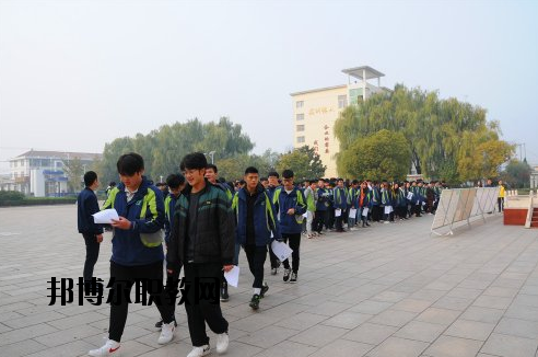 江蘇潤州中等專業(yè)學校2020年報名條件、招生要求、招生對象