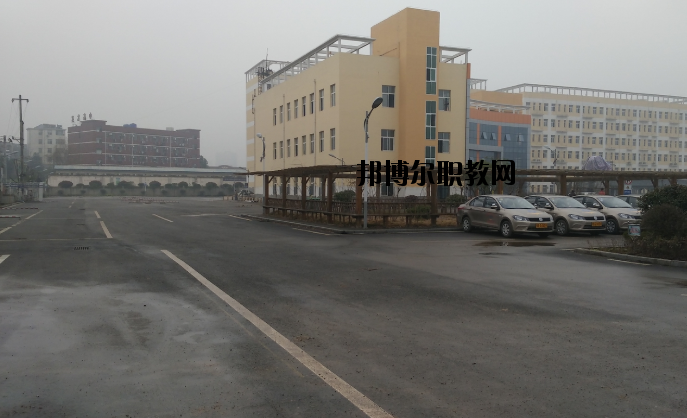 黃石第一技工學(xué)校怎么樣、好不好