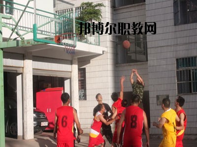 新平縣職業(yè)高級中學怎么樣、好不好