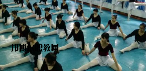 酒泉農(nóng)墾技工學(xué)校2020年學(xué)費(fèi)、收費(fèi)多少