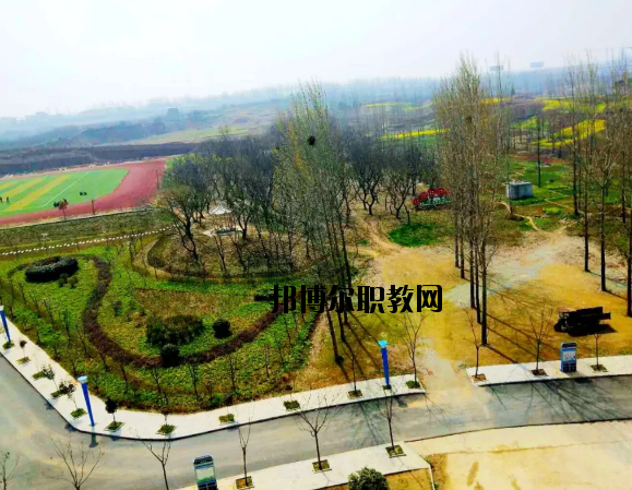 河南泌陽(yáng)中等職業(yè)技術(shù)學(xué)校2021年招生辦聯(lián)系電話(huà)