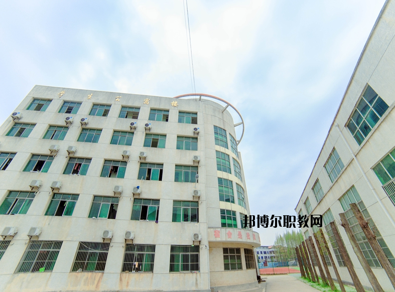 黃岡技師學(xué)院2020年報名條件、招生要求、招生對象