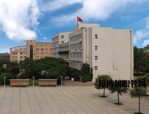 河南醫(yī)藥衛(wèi)生學校2021年報名條件、招生對象