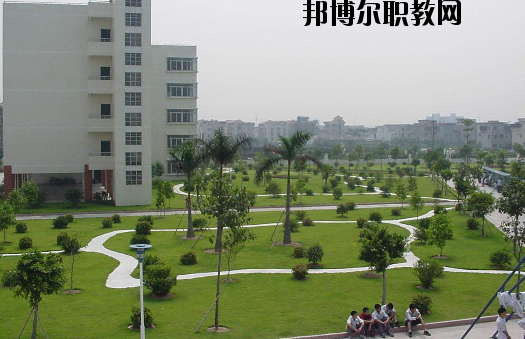 茂名高州信息職業(yè)技術學校2020年報名條件、招生要求、招生對象