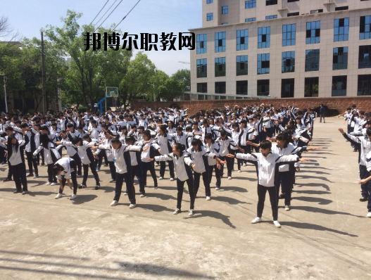 鷹潭工業(yè)中等專業(yè)學(xué)校2020年報(bào)名條件、招生要求、招生對(duì)象