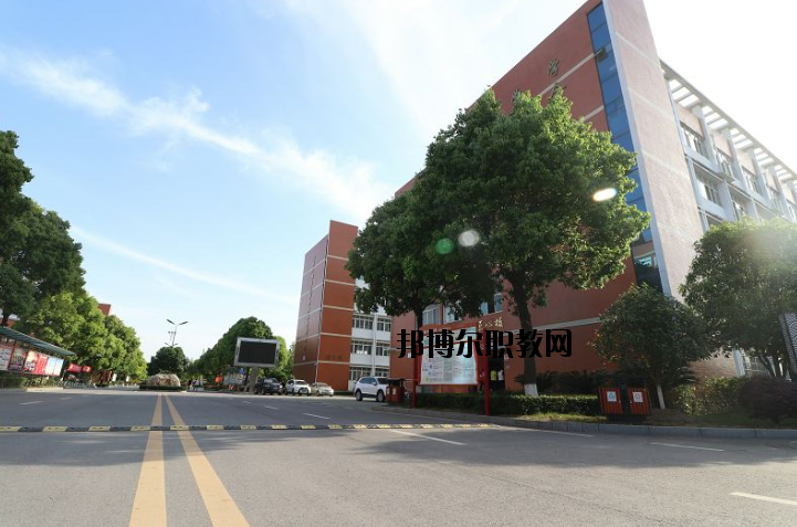 江陵職教中心2020年報名條件、招生要求、招生對象