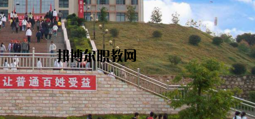 岑溪中等專業(yè)學(xué)校2020年報名條件、招生要求、招生對象 