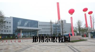 川北醫(yī)學院附屬醫(yī)院護士學校2020年報名條件、招生要求、招生對象