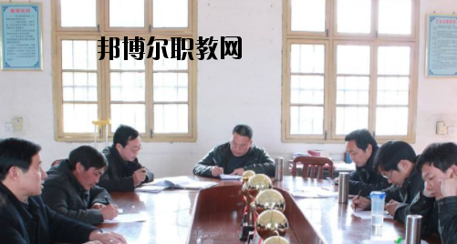 桂林林業(yè)學(xué)校2020年報(bào)名條件、招生要求、招生對象 