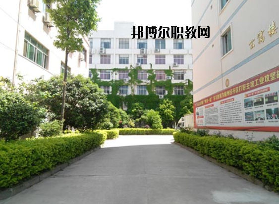 贛州光華職業(yè)技術學校2020年報名條件、招生要求、招生對象