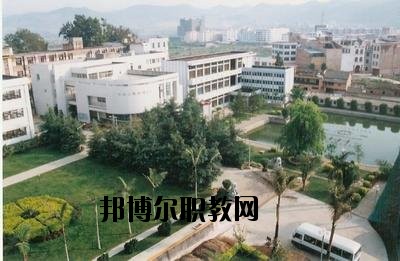 文山三鑫中等職業(yè)技術(shù)學(xué)校2020年報名條件、招生要求、招生對象