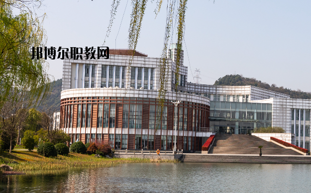 蘇州經(jīng)貿(mào)職業(yè)技術(shù)學院怎么樣、好不好