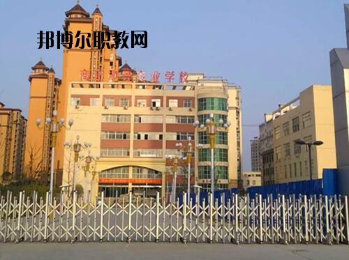 商丘中等專業(yè)學校2021年報名條件、招生對象