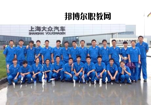 萍鄉(xiāng)工業(yè)中等專業(yè)學(xué)校2020年報(bào)名條件、招生要求、招生對(duì)象