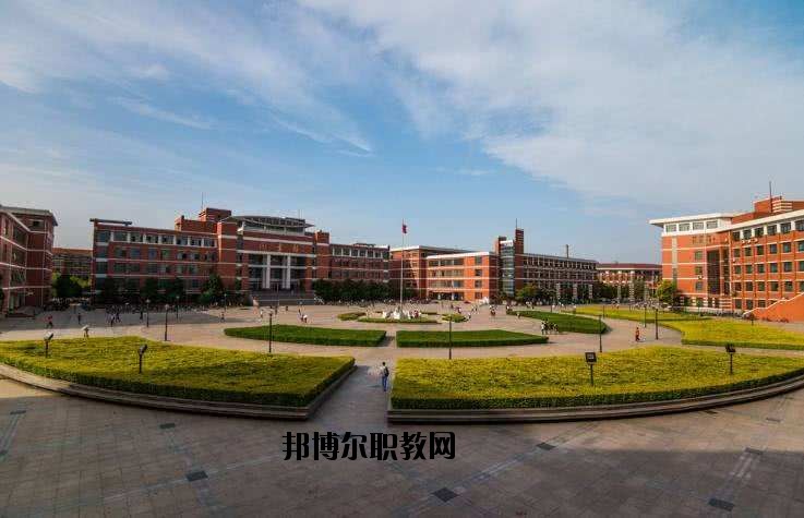 黃州理工中專怎么樣、好不好