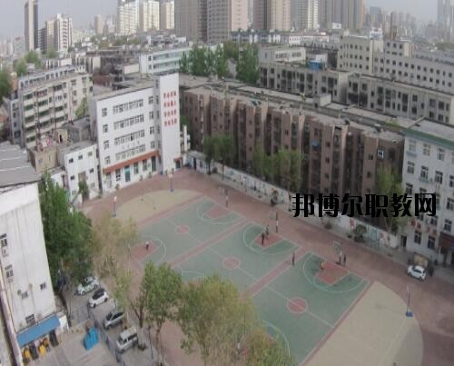 鄭州經(jīng)濟(jì)貿(mào)易學(xué)校2021年報(bào)名條件、招生對(duì)象
