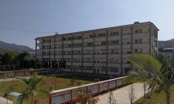 瀾滄縣職業(yè)高級(jí)中學(xué)2020年學(xué)費(fèi)、收費(fèi)多少