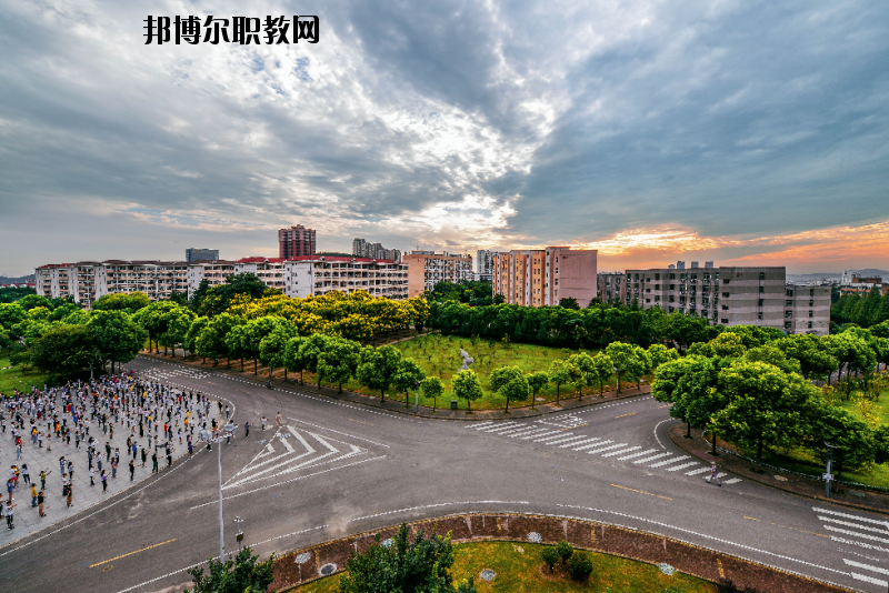 江蘇建筑職業(yè)技術(shù)學(xué)院怎么樣、好不好