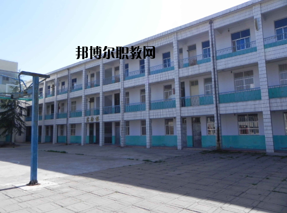 洛陽中醫(yī)藥學(xué)校2021年報名條件、招生要求、招生對象