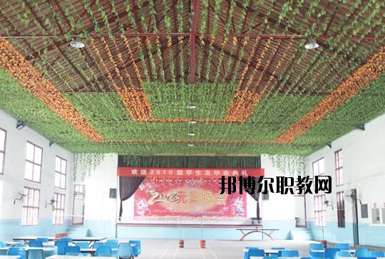 孝感第二技工學(xué)校2020年報(bào)名條件、招生要求、招生對(duì)象