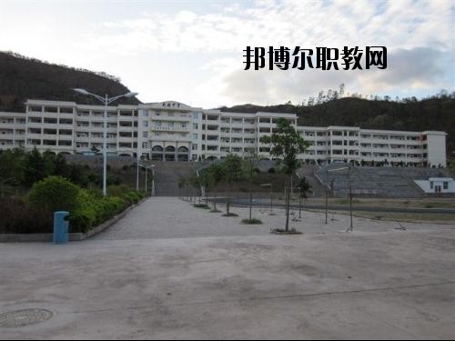 保山隆陽(yáng)區(qū)職業(yè)技術(shù)學(xué)校2020年學(xué)費(fèi)、收費(fèi)多少
