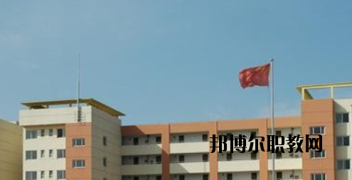 承德華中管理中專學校2020年報名條件、招生要求、招生對象 