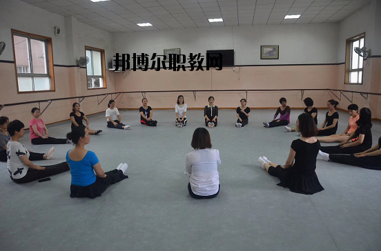 南昌青山湖區(qū)職業(yè)技術(shù)學(xué)校2020年報(bào)名條件、招生要求、招生對(duì)象 