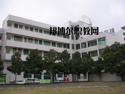 荊門財經(jīng)學校2020年報名條件、招生要求、招生對象