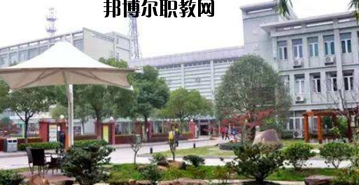 石家莊中美經(jīng)貿(mào)中等專(zhuān)業(yè)學(xué)校怎么樣、好不好