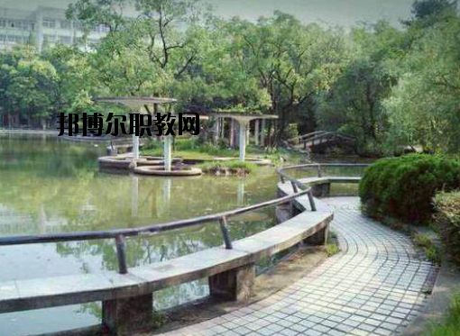 南昌經(jīng)濟(jì)管理學(xué)校2020年報(bào)名條件、招生要求、招生對(duì)象